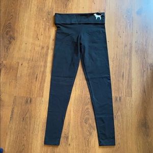 ‘PINK’ by Victoria’s Secret yoga pants/leggings.